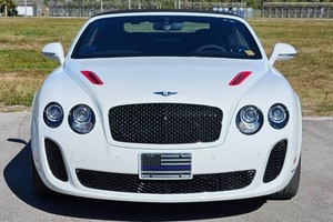 ( T&B ) Bentley Continental Supersports ISR Convertible Usado del 2012 - Product Image 2