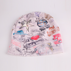 Gorro de Invierno de Punto con Logotipo Personalizado de Alta Calidad, Gorro de Calavera Cálido con Estampado Digital Personalizado y Forro de Satén - Product Image 4