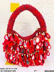 Pochette de mariée en soie brute faite à la main avec sangle de chaîne de broderie Boho et capacité de Closure-1-1.9L magnétique - Product Image 2