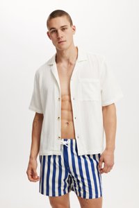 2025 OEM verano secado rápido personalizado traje de baño hombres pantalones cortos traje de baño masculino surf playa bolsillos laterales cortos impresión sublimada 3D - Product Image 4