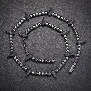 Cadena de eslabones de diamante negro con acentos de punta, joyería de moda Hip Hop audaz chapada en plata para hombres y mujeres, estilo de calle de fiesta - Product Image 1