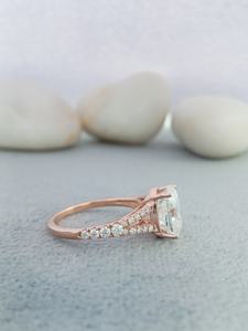 Bague de fiançailles et de mariage solitaire en or jaune 2 carats pour femme avec diamant, coupe ovale, plaqué or, avec certificat - Product Image 2