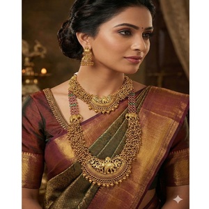 Ensemble collier et boucles d'oreilles en laiton plaqué or de qualité supérieure élégant pour les femmes, pour un anniversaire ou une fête de mariage - Product Image 2