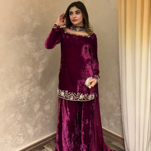 Conjunto de Salwar de Seda de Diseñador, Ropa Étnica Elegante para Mujer, Estilo Fiesta, Protección Solar y Sin Arrugas, Tela y Detalles de Primera Calidad - Product Image 1