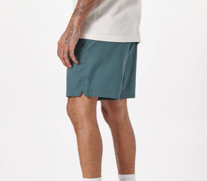 ZN Hommes Mode Sweat 5 Pouces Entrejambe Cordon Poches Couleur Pure Personnalisé Formation ShortsDDP expédition - Product Image 3