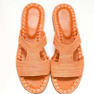 Vente en gros de pantoufles et sandales marocaines en raphia faites à la main, chaussures tissées écologiques pour femmes et hommes, fournisseur direct de commandes en gros - Product Image 1