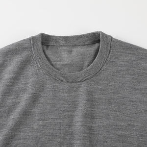 เสื้อสเวตเตอร์คอกลมสำหรับผู้ชายเสื้อสเวตเตอร์แบบสวมหัวมี100% กันหดทำจากโพลีเอสเตอร์ปรับแต่งได้สำหรับฤดูใบไม้ร่วงและฤดูหนาว - Product Image 3