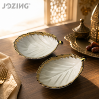 Bol en céramique JOZING en forme de feuille avec bord doré et veines en relief – Plat de service décoratif – Fournisseur de vaisselle en céramique