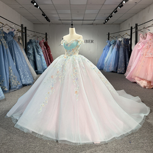 8599 Vestidos de Quinceañera Estilo Princesa con Escote Corazón, Estampado Floral, Corte Imperio, Voluminosos, con Cuentas y Cristales, Cintura Natural y Cola Capilla - Product Image 2