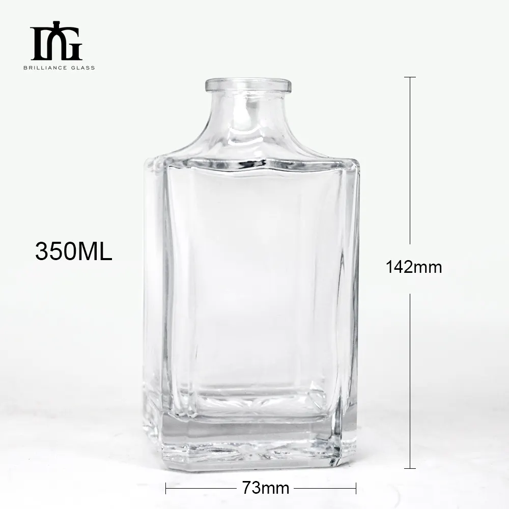 700ml 750ml Clear Spirit Rum Vodka Whisky Glass Liquor Bottle for Distillery