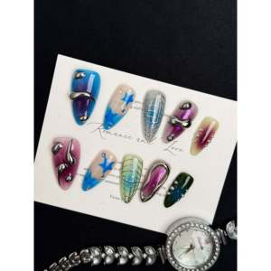 Cosmic Pop Press-On Nail Art Fun Autocollants pour ongles sur le thème cosmique pour un style unique - Product Image 4