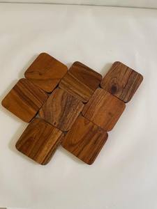 Posavasos de madera hecho a mano Posavasos cuadrados de madera natural Protección de mesa para tazas de café Tazas de té Posavasos de nogal - Product Image 2