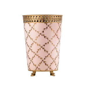 Hot Bán Thiết Kế Hiện Đại Nhà Kim Loại Ngoài Trời Waster Bin Handmade Sơn Kim Loại Sắt Bụi Bin Thùng Rác Có Thể Thùng Rác - Product Image 4