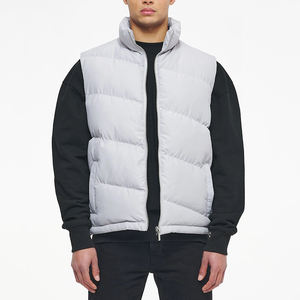 Venta al por mayor packable acolchado Puffer chaleco chaqueta con logotipo bordado personalizado de los hombres de pato de color sólido transpirable chaquetas para los hombres - Product Image 1