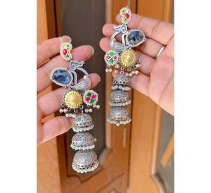 Pendientes de araña Pachi Kundan personalizados chapados en plata, ligeros, informales, multicolor, para fiesta, diseño de pájaro - Product Image 1