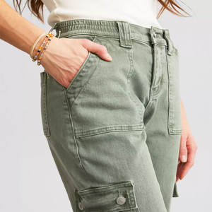 Pantalon cargo pour hommes en coton et polyester avec logo personnalisé, noir, fermeture à la taille élastique, poches latérales multiples, service OEM disponible - Product Image 5