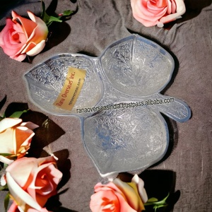 Vente en gros Bol à noix en métal feuille de luxe personnalisé Centres de table de mariage Plateau à fruits secs décoratif en laiton plaqué argent - Product Image 2