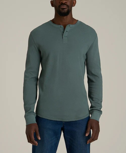 T-shirt à manches longues pour homme en gros, qualité supérieure, 100% coton, 180 GSM, logo personnalisé, coupe décontractée, col à patte, 3 boutons - Product Image 6