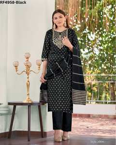 Ensemble de costume de fête luxueux avec pantalon coordonné imprimé traditionnel Kurti brodé élégant Dupatta pour les occasions spéciales - Product Image 2