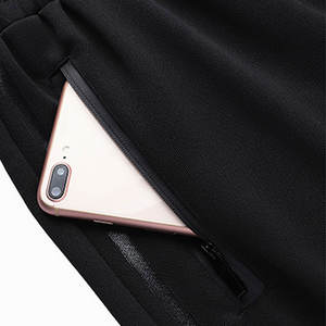 Vente en gros directe d'usine Survêtements personnalisés pour hommes Nouveau design de mode Survêtements personnalisés en rondins et Design pour hommes - Product Image 4