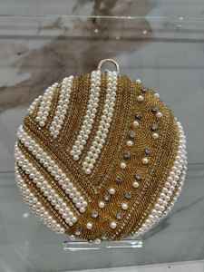 Elegante bolso de mano hecho a mano de lujo con adornos de borlas de perlas bordadas de primera calidad para la noche y grandes fiestas monedero con cierre de botón - Product Image 2