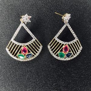 ต่างหูประดับเพชรโรเดียมสีทอง18K ดีไซน์รูปปีกสำหรับงานแต่งงานงานหมั้นสำหรับของขวัญ - Product Image 5