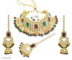 Collier ras du cou clouté Kundan plaqué or serti de gouttes de perles, boucles d'oreilles et ensemble de bijoux de mariée traditionnels Maang Tikka pour femmes - Product Image 3