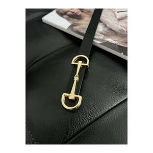 Ceinture noire longue et fine pour femme avec boucle dorée, idéale pour vestes, chemises et robes. Noir-or - Product Image 2