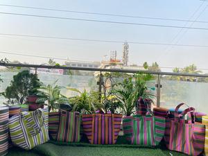 Sacs tissés à rayures en nylon recyclé indien fabriqués en Inde Sacs et pochettes de marché multicolores écologiques fabriqués en Inde. - Product Image 5