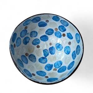 ชามมะพร้าวสไตล์โบฮีเมียน ประดับมุก งานฝีมือธรรมชาติ สำหรับเสิร์ฟอาหาร ตกแต่งบ้าน ใช้บนโต๊ะอาหาร จากเวียดนาม - Product Image 2