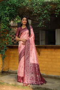 Heavy Kanjivaram diseño Hermoso y Premium hecho a mano real y Kanjivaram Soft Silk Sari - Product Image 5