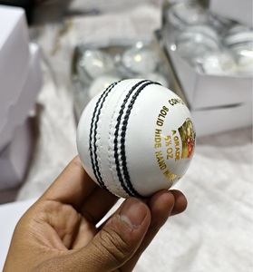 Balle de cricket en cuir blanc de qualité professionnelle 4 pièces en gros avec marque OEM - Product Image 1