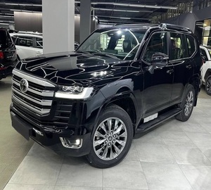 2026 LAND CRUISER 300 SERIES Faible kilométrage Moteur en excellent état Transmission automatique Toit panoramique Éclairage Prêt à être expédié - Product Image 2