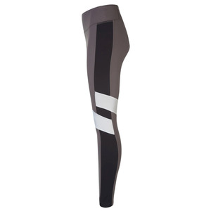 กางเกงเลกกิ้งโยคะเอวสูงทรงกระชับไร้ตะเข็บ ระบายอากาศได้ดี สไตล์ใหม่สำหรับฤดูร้อน เหมาะสำหรับผู้ชาย พร้อมตราสัญลักษณ์ - Product Image 4