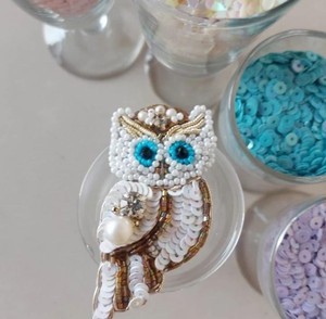 Pinzas para el pelo bordadas a mano hechas a medida con telas de algodón y lino, ideales para tiendas de accesorios para el cabello para reventa - Product Image 6