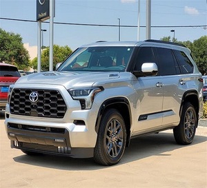 Gran Oferta: Toyota Sequoia Platinum 4x4 Usada del 2023 - Product Image 1