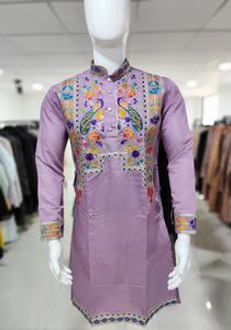 ผ้าไหมที่น่าสนใจพร้อมการปักชุดนอน Kurta ผู้ส่งออกทั่วโลกและผู้จัดจำหน่ายจาก Surat ในอัตราที่ต่ำที่สุด - Product Image 2