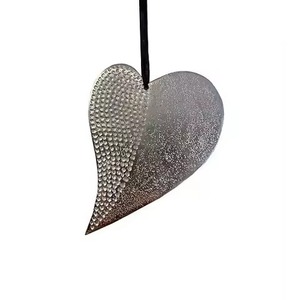 Corazón Colgante de Metal para Navidad, Decoración para Bodas, Festivales, Eventos y Fiestas, Ecológico, Duradero, Personalizable, Tema Moderno - Product Image 5