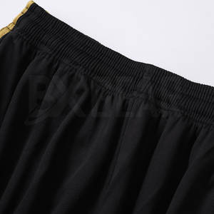 ชุดฟุตบอลพิมพ์ชื่อและโลโก้ตามสั่งเหมาะสำหรับทีมกีฬาและคลับ - Product Image 3