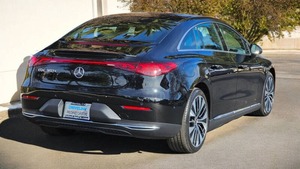 Mercedes-Benz EQE 350+ 2023 de conception standard - Product Image 3