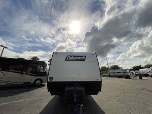 Nueva Autocaravana Keystone Coleman Light 22BX 2025 para Camping - Product Image 3