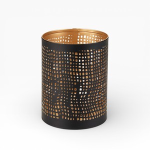 Ensemble de bougeoirs en métal noir et or avec motif en relief de galets pour une décoration de luxe - Product Image 5