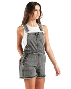 จั๊มสูทขาสั้นยีนส์ผู้หญิง ดีไซน์ใหม่ล่าสุด ราคาถูก มีกระเป๋าหลายช่อง สายปรับได้ สไตล์ลำลอง สำหรับฤดูร้อน รับผลิตแบบ OEM - Product Image 6