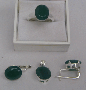 ชุดเครื่องประดับชั้นดี Shah Gems สำหรับผู้หญิง เงินแท้ 925 ประดับด้วยคริสตัลออนิกซ์สีเขียวธรรมชาติ มุก และเพชร เหมาะสำหรับงานปาร์ตี้และงานแต่งงาน - Product Image 1