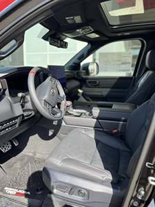 Toyota Sequoia TRD Pro d'occasion 2025 - Product Image 4