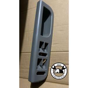 มือจับประตูด้านซ้ายสีเทา สำหรับรถยนต์โฟล์คสวาเกน กอล์ฟ 4 บอรา และพาสสาท บี5 ปี 97-05 รุ่น 3b1867171c - Product Image 3