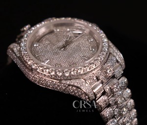 Suministro directo de fábrica Lujo Moissanite Iced Out Diamond Reloj Piedra completa Acero inoxidable para hombres Disponible al mejor precio - Product Image 2