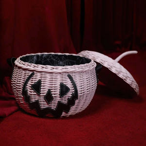 Seau en rotin tressé à la main rose et mignon, conçu pour Halloween, pour contenir des bonbons décoratifs, fournisseur d'artisanat vietnamien, OEM ODM - Product Image 3