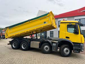 Camion lourd Mercedes-Benz AROCS 3246 8x4/4 Euro6 Diesel 2017, transmission automatique, conduite à gauche, 31-40T, caméra 360°, à vendre - Product Image 2