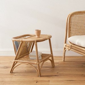 Table de chevet en rotin naturel au design unique, qualité supérieure, fabriquée à la main, pour la décoration de la chambre à coucher - Product Image 1